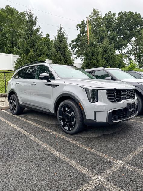 Drive beyond the ordinary with this 2024 Kia Sorento X-Line! 😎 🛣️ 🗺️ (Stock#K40609)

 #HealeyBrothers #HudsonValley #HVNY #kia #kiasorento #sorento Kia Sorento 2024, Kia Suv, Vision Board Pics, Chevrolet Dealership, New Hampton, Hudson Valley Ny, Chrysler Dodge Jeep, Kia Sorento, Car Auctions