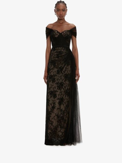 Aline Dresses For Women, Upper East Side Fashion, Aline Dresses, Dresses For Women Formal, Black Lace Evening Dress, Black Alexander Mcqueen, Regency Era Fashion, Lace Evening Dress, Fashion Gowns