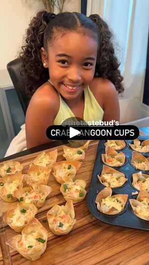 212K views · 2.8K reactions | This Crab Rangoon Cups by @thetastebud was a family hit!! Will definitely be making this again! Head over to his page to get the recipe 🦀♥️

#crabrangoon #appetizer #easyrecipeideas #kidchef #asianfood #creamcheese #snacks | Mina Makes | Mina Makes · Original audio Crab Rangoon Cups, Keto Chinese Food, Wonton Wraps, Crab Rangoons, Wonton Cups, Crab Dishes, Kid Chef, Best Seafood Recipes, Chinese Cooking Recipes