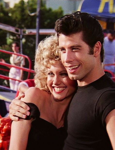 Grease Aesthetic, Sandy And Danny, Grease 1978, Grease Movie, Grease Is The Word, Danny Zuko, Septième Art, I Love Cinema, Olivia Newton John