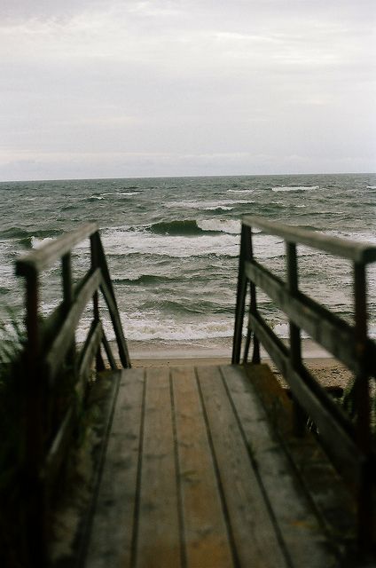 Stormy Sea, Beach Life, Happy Places, The Great Outdoors, The Ocean, Lighthouse, Beautiful Places, Surfing, Indoor Outdoor