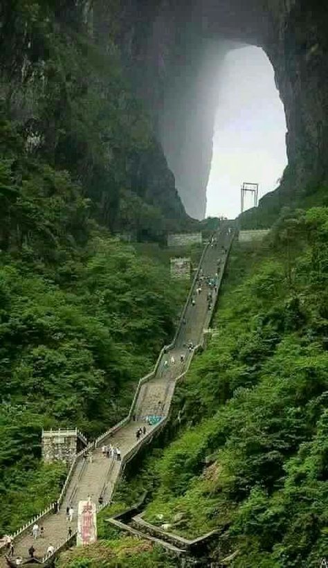 Tianmen Zhangjiajie Outfit Background, Aesthetic Blog, Beach Inspiration, Essentials Aesthetic, Book Instagram, China Travel, Alam Yang Indah, Beautiful Places To Travel, Mongolia