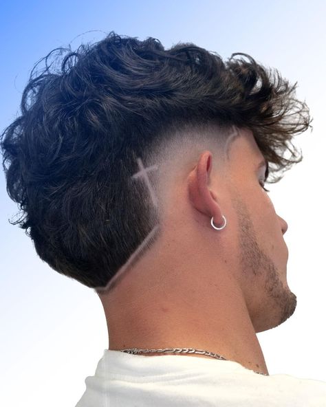 Curly Mohawk Fade with Shaved Lines Mens Burst Fade Haircut Short, Fade Haircut Line Design, Burst Fade With Cross Design, Hair Lining For Men, Men Haircut With Design, Burst Fade Mohawk With Design, Burst Taper Mullet, Hair Cuts Design, Burst Fade Design Ideas