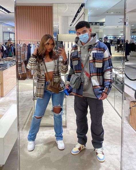 Fall Matching Outfits Couple, Boyfriend And Girlfriend Matching Outfit, Couple Wear Matching Outfits, Boyfriend Girlfriend Outfits, Couple Outfits Streetwear, Matching Couple Fits, Matching Couple Outfits Casual, Streetwear Couple, Couple Outfits Matching