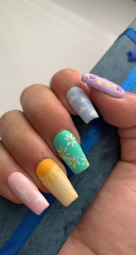 Butterfly Summer Nails, Butterfly Nails Pastel, Summer Nail Ideas Butterfly, Butterfly And Clouds Nails, Almond Nail Butterfly, Nail Designs Almond, Pastel Picnic, Picnic Nails, Lavender Clouds