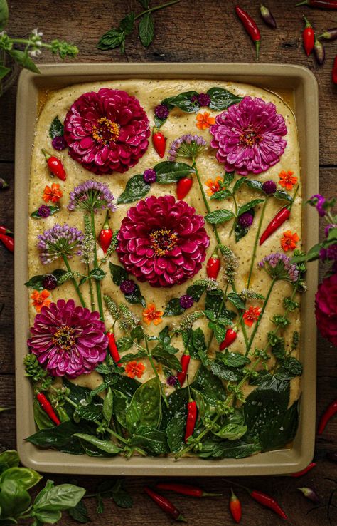 Garden Focaccia, Love Herbs, Edible Flower Garden, Foccacia Bread, Zucchini Blossoms, Globe Amaranth, Bread Art, Summer Garden Party, Focaccia Bread