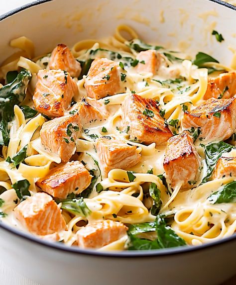 Creamy Salmon Pasta With Mixed Greens Recipe Cod Pasta Recipe, Easy Salmon Pasta Recipes, Lemon Salmon Pasta, Green Bell Pepper Recipes, Mixed Greens Recipe, Easy Stuffed Bell Peppers, Salmon Pesto Pasta, Pasta With Salmon, Creamy Salmon Pasta