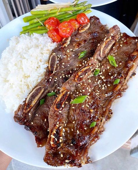 Flanked Beef Short Ribs, Korean Beef Ribs Recipe, Flank Ribs Recipes, Braising Ribs Recipe, Korean Beef Ribs, Hibachi Food, Beef Chuck Short Ribs, Kalbi Short Ribs, Korean Braised Short Ribs