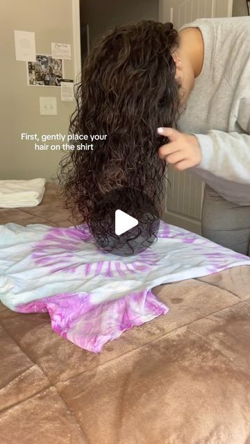 KYMBERLY MCCALLA on Instagram: "Curly hair plopping tutorial (version 3) 🤍🤍  #curlyhair #curlyhairstyle #curlyhairstyles #curlygirl #curlsnstyle #longcurlyhair #curlyhairdontcare #naturallycurly #curlbox" How To Plop Curly Hair T Shirts, Plopping Curly Hair Overnight, How To Plop Curly Hair, How To Sleep With Wet Curly Hair, Curly Hair Plopping, Plopping Curly Hair, Hair Plopping, Curly Hair Overnight, Hair Makeover