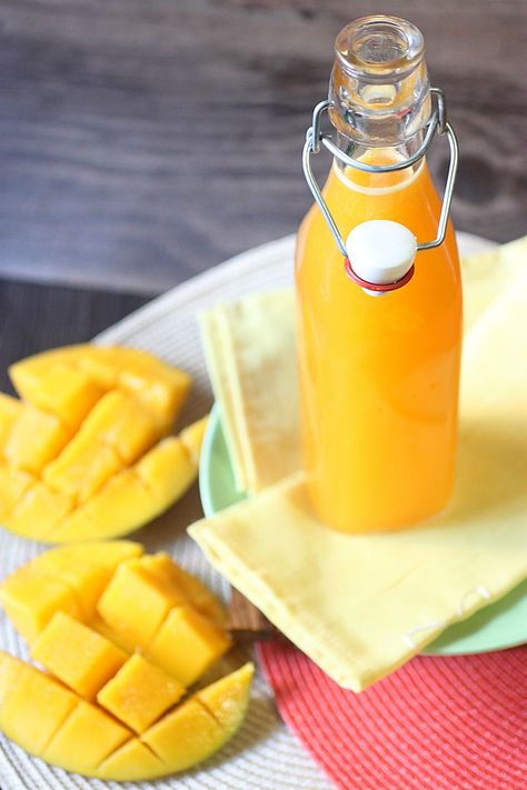 Mango Infused Vodka | Mind Over Batter Graduation Drinks, Apple Pie Moonshine Drinks, Mango Vodka, Vodka Infused, Infused Liquors, Homemade Alcohol, Homemade Liquor, Liquor Recipes, Liqueurs Recipes