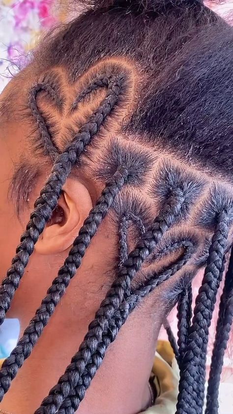 Large Heart Knotless Braids, Knotless Braids With Heart Design, Knotless With A Heart, Small Knotless With Heart On The Side, Heart Knotless Braids, Large Knotless With Heart On The Side, Knotless Braids With Heart, Heart Braids, Kids Braids With Heart Design