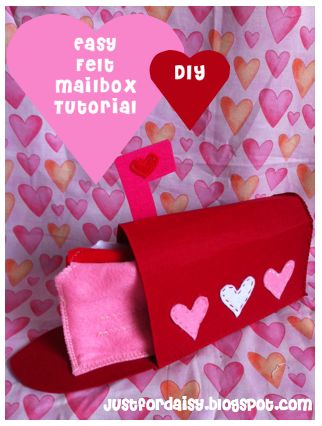 Just For Daisy:: Felt Mailbox For Valentines - Tutorial These are simple to make. Sew or glue... it's up to you! Mailbox Diy, Sew Felt, Diy Mailbox, Valentine Mailbox, Happy Hearts Day, Heart Themed, My Funny Valentine, Big Gifts, Simple Valentine