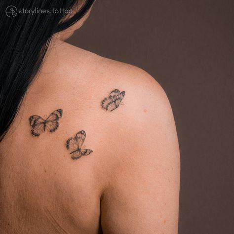 butterflies Butterfly Tattoo Shoulder Blade, Butterfly Tattoo Shoulder, Tattoo Shoulder Blade, Line Animals, Tattoo Shoulder, Fine Line, Shoulder Tattoo, Butterfly Tattoo, Tattoo Artist