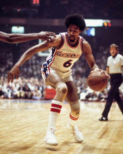 Julius Erving. Philadelphia 76ers legend Julius Erving Dr. J Image from color sl , #AFF, #ers, #Philadelphia, #Julius, #Erving, #color #ad Julius Erving, Small Forward, Bill Russell, Dr J, Philadelphia Sports, Tracy Mcgrady, Jordan Basketball, Nba Legends, Sport Icon