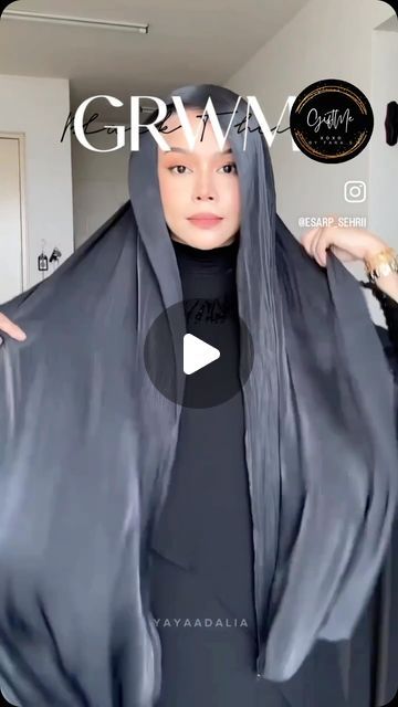 Scarf Styles Hijab, Muslim Scarf Styles, Hijab Scarf Styles, Head Scarf Ideas, Elegant Silk Scarf For Eid, Hijab Ideas, Eid Scarf Styles, How To Tie A Head Scarf Dubai, Islamic Scarf Styles