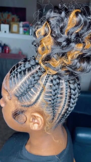 Feed In Braids Into High Bun, Boho Stitch Braids Bun, Half Up Half Down Feed In Braids, Stitch Braids Ponytail With Curls, Bohemian Braided Ponytail, Braids With 2 Buns, Braided High Ponytail Hairstyles, Feed In Braids Ponytail Bun, Stitch Braids Into Bun With Curls