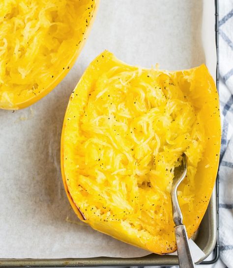 How to bake roasted spaghetti squash in the oven. Never soggy! Use this easy method for any favorite baked spaghetti squash recipe. The BEST! Salmon And Spaghetti, Roasting Spaghetti Squash, Freezing Spaghetti Squash, Baked Spaghetti Squash Recipes, Spaghetti Squash Seeds, Salmon Spaghetti, Spaghetti Squash Recipes Easy, Cook Spaghetti Squash, Spaghetti Squash Noodles