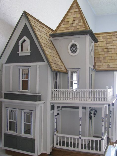 Gray and light gray with white trim Fairfield Dollhouse, Dollhouse Exterior, Fairfield House, Miniature Dollhouses, Victorian Windows, Dollhouse Inspiration, Dollhouse Diy, Doll House Plans, Cardboard House