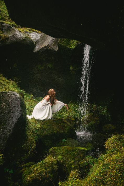 Ethereal Photoshoot Fairytale, Fairytale Photography Princesses, Ethereal Photography, Fairy Photoshoot, Nature Witch, Water Shoot, Waterfall Photo, Forest Waterfall, Nature Photoshoot