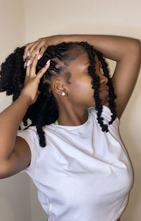 Butterfly Locs, Faux Locs Hairstyles, Braids Hairstyles Pictures, Protective Hairstyles Braids, Girls Hairstyles Braids, Hair Laid, African Braids Hairstyles, Locs Hairstyles, Baddie Hairstyles