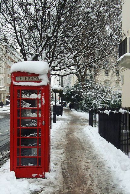 Victoria, London, England | by Agnieszka Piatkowska London In Winter, London Phone Booth, London Theme, England Aesthetic, Aesthetic London, London Dreams, Victoria London, London Aesthetic, Phone Booth