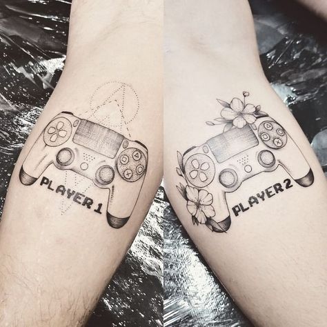 Gaming Couple Tattoos, Matching Gaming Tattoos, Gamer Couple Tattoos, Nerdy Couple Tattoos, Player 1 Player 2 Tattoo, Ps4 Tattoo, Crystals Tattoos, Boyfriend And Girlfriend Tattoos, Boyfriend Girlfriend Tattoos