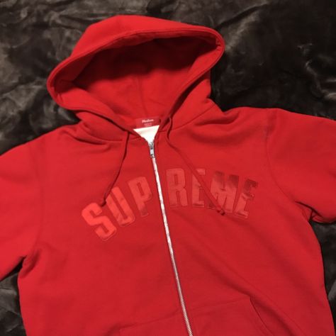 Supreme Arc Logo Zip Up Hoodie*Need Gone* Arc Logo, Top Streetwear, World Class, Zip Up Hoodie, Nike Air Jordan, Bump, Air Jordan, Air Jordans, Palace