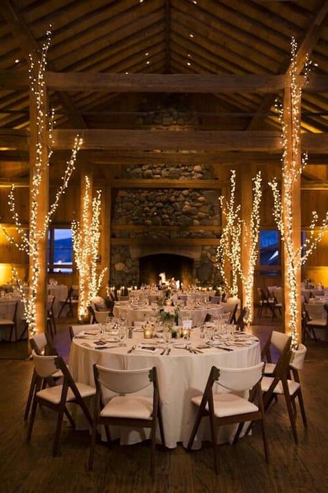 28 Amazing Wedding Reception Lighting Ideas You Can Steal Fairy Lights Wedding, Wedding Reception Lighting, Fun Wedding Decor, Elegant Winter Wedding, Barn Wedding Decorations, Winter Wedding Decorations, Indoor Reception, Wedding Dress Pictures, Rustic Barn Wedding