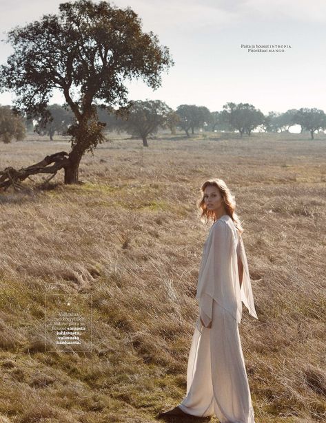 ELLE Finland June 2018 Mariina Keskitalo by Carlos Teixeira Finland Fashion, Countryside Fashion, Fashion Illustrations Techniques, Dream Dresses, Outdoor Fashion, Wild Nature, Sierra Nevada, Fashion Photography Editorial, Fashion Editorial