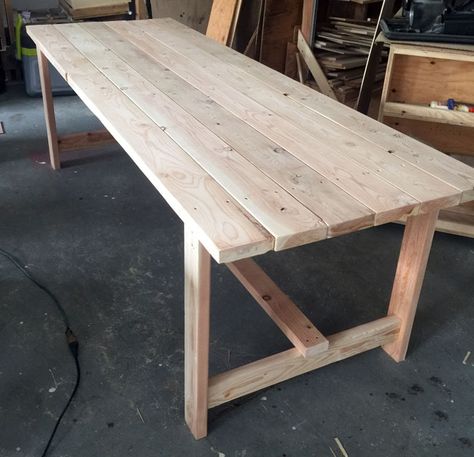 Hobby Table Diy, Diy Long Table Dining, Simple Diy Kitchen Table, Simple Outdoor Table Diy, Diy Farm Table Plans, Easy Farm Table Diy, Wood Table Diy Outdoor, Diy 8ft Farmhouse Table, Farm Table Plans How To Build