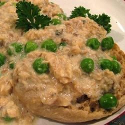 This easy recipe is made with canned salmon and peas in a milk gravy. Serve on toast or saltine crackers for a quick tasty meal. Yummy! Salmon And Peas, Milk Gravy, Canned Salmon Recipes, Salmon Croquettes, Quick Delicious Meals, Canned Salmon, Saltine Crackers, Cooking Salmon, On Toast