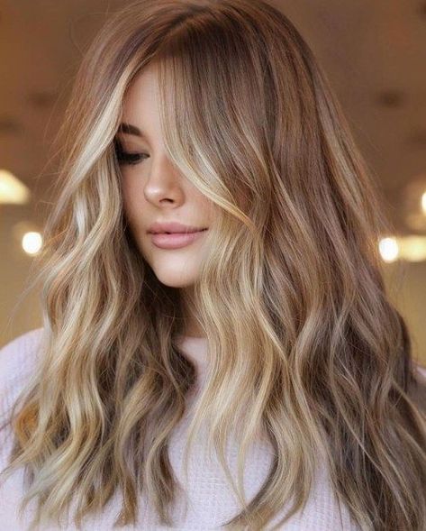 Bedhead Beauty 😴: Effortless Morning Glamour Butter Blonde Balayage, Unusual Hair Colors, Blonde Lowlights, Blonde Locks, Dark Blonde Hair, Blonde Hair Inspiration, Butter Pie, Hair Raising, Winter Hair Color