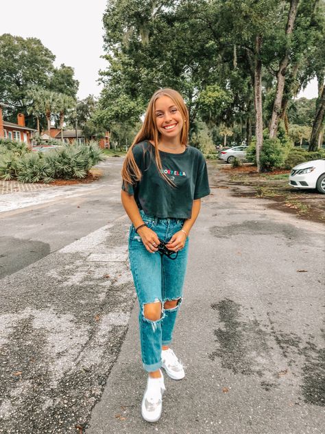 mady vivian styled, cropped shirt, ripped jeans, and custom AF1 Cropped Tee And Jeans Outfit, Ripped Mom Jeans Outfits Fall, Crop Tshirt And Jeans, Ripped Mom Jeans Outfits, Jeans And Crop Top Outfit, High Waisted Jeans Outfit, Ripped Jeans Outfit, Custom Af1, Jeans Outfit Fall