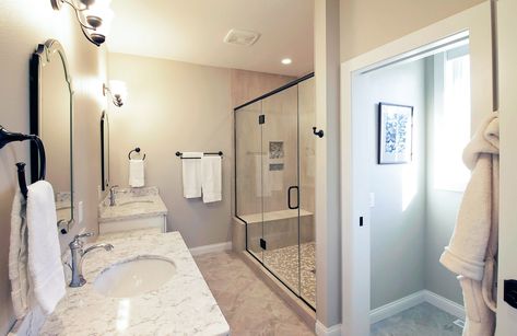 Low Maintenance Bathroom, Clean Bathroom Design, Bathroom With Soaking Tub, Clean Bathroom Floor, Glass Shower Wall, Shower Remodel Diy, Master Suite Bathroom, Small Shower Remodel, Beautiful Bathtubs