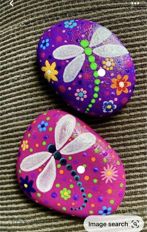 Stone Art Ideas, Halloween Makeup For Kids, Diy Rock Art, Painted Rock Animals, Stone Art Painting, Seashell Painting, Rock And Pebbles, Painted Rocks Craft, Garden Crafts Diy