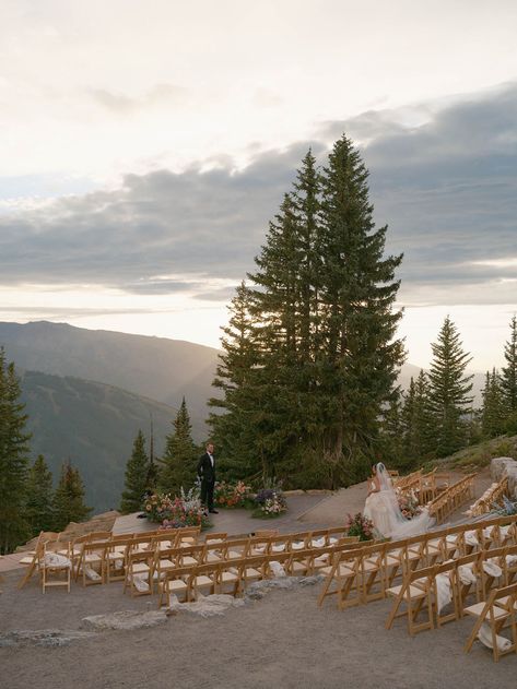 A Magical Mountaintop Wedding in Aspen, Colorado Mountain Modern Wedding, Mountain Wedding Fall, Mountain Wedding Colors, Mountain Wedding Ideas, Mountaintop Wedding, Navy Blue Bridesmaids, Mountain Top Wedding, Navy Blue Bridesmaid Dresses, 9th Grade