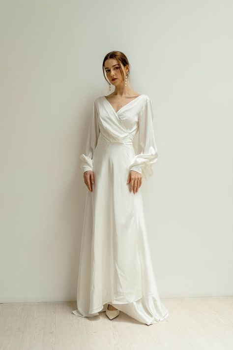 Cameron Floor Length Dress With Train / Long Sleeves Satin - Etsy Vietnam Satin Dresses With Sleeves, Silk Bridal Dress, Wrap Wedding Dress, Long Sleeve Satin Dress, Minimalist Wedding Dress, Satin Dresses Long, Silky Maxi Dress, Long Sleeve Silk Dress, Full Sleeves Dress