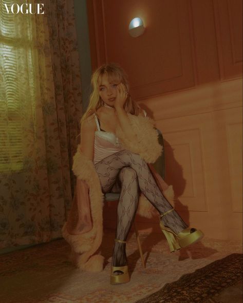 Vogue Philippines, Sabrina Carpenter Outfits, Simple Image, Look At You, American Singers, Blonde Girl, Sabrina Carpenter, Celebrities Female, Role Models