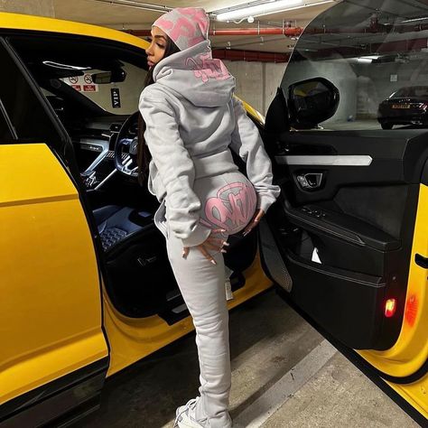 What synaworld tracksuit do you think is the best ? | Instagram Gothic Streetwear, Star Clothing, Streetwear Hoodie, Punk Inspiration, Y2k Hoodie, Winter Set, Hip Hop Streetwear, Winter Sweatshirt, Red Pants