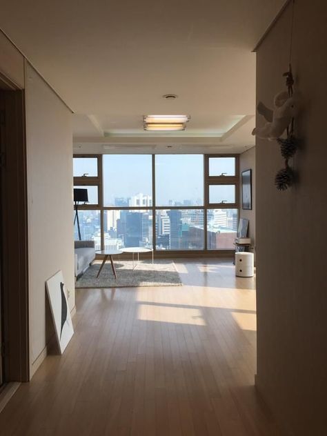 Penthouse Seoul, Seoul Apartment, Seoul Station, Korean Bedroom, Korean Apartment, Apartment View, Penthouse Apartment, Apartment Aesthetic, Aesthetic Rooms