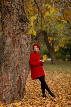 Women Fall Photoshoot Outfits, Fall Photoshoot Ideas For Women, Fall Editorial Photoshoot, Family Fall Photoshoot Ideas, Fall Photoshoot Poses, Autumn Poses, Fall Photoshoot Outfits Family, Family Fall Photoshoot, Fall In New York City