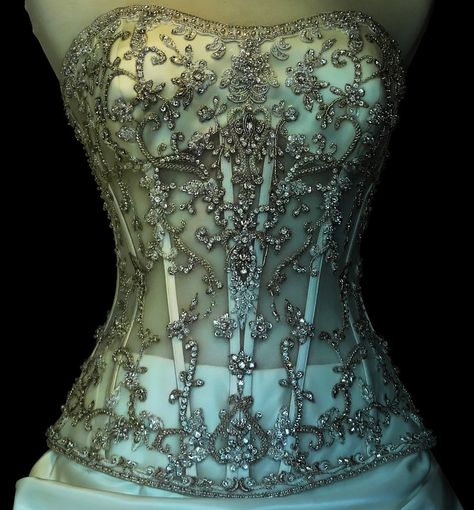 sparkling diamonds on We Heart It Mode Steampunk, Boda Ideas, Corset Fashion, Victorian Goth, Corsets And Bustiers, Corset Lingerie, Vintage Pinup, Corsets, Beautiful Outfits