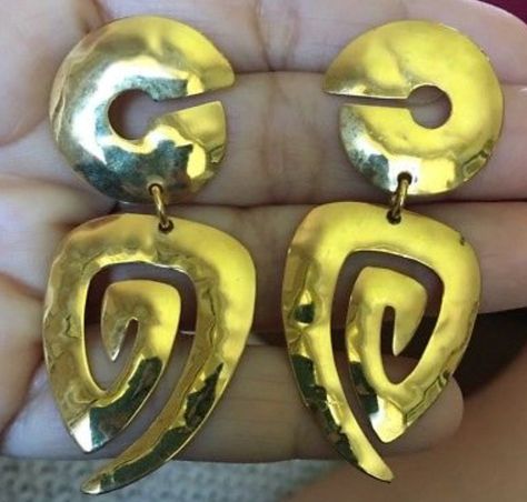 Awesome 80s Big Bold Bling Goldtone Abstract Modernist Glitzy Earrings Glitzy Earrings, 90s Earrings, Jewellery Aesthetic, 90s Runway, Women Over 50, Big Earrings, Pretty Earrings, Large Earrings, Earrings For Women