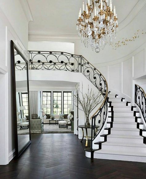 درج السلم, Balcony Railings, Luxury Staircase, Front Balcony, Traditional Staircase, Trendy Interior Design, Gate Designs, Balcony Grill, Stair Railing Design