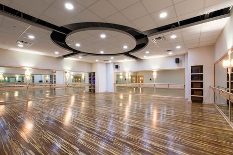 Yoga Studio with Calming Lighting and Stained Hardwood Floors #EFC #Augusta Yoga Studio Design Ideas, Dance Studio Design, Dance Studio Decor, Home Dance Studio, Dance Rooms, Yoga Studio Design, Home Dance, Mackenzie Ziegler, Pilates Studio