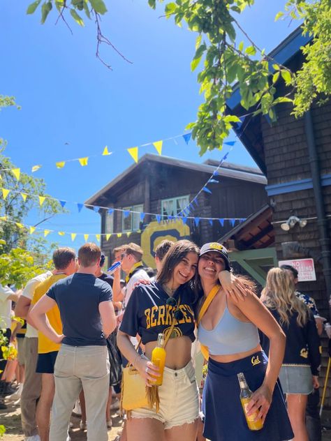 Uc Berkeley Game Day, University Of California Berkeley Aesthetic, California University Aesthetic, Berkley University Aesthetic, College In California, Usa University Aesthetic, Berkeley University Aesthetic, University Aesthetic Friends, California College Aesthetic