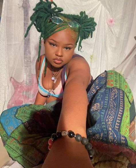 Green Locs, Green Dreads, Tator Tots, Rock Aesthetic, Locs Hairstyles, Hair Pictures, Cool Hair Color, Dream Hair, Green Hair