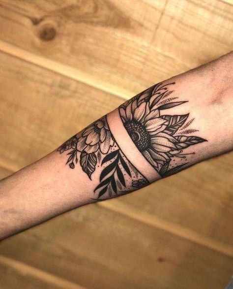 Neotrad Sunflower, Sunflower Arm Band Tattoo, Band Tattoo For Women, Cute Forearm Tattoos, Forearm Flower Tattoos, Tattoo Band, Cuff Tattoo, Tattoo Floral, Small Forearm Tattoos