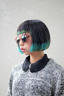 short bob with colored tips Dyed Bangs, Dip Dye Hair, Short Ombre Hair, Pastel Ombre, Extreme Hair, Dip Dyed, Grunge Hair, Dip Dye, Short Bob Hairstyles