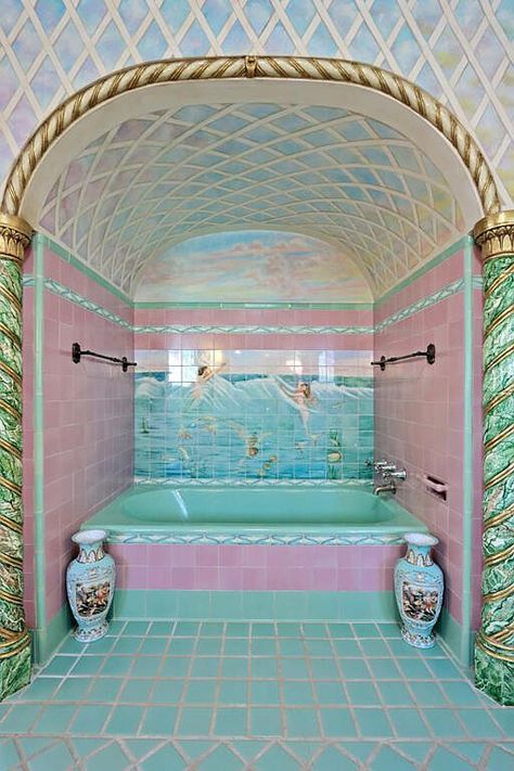 Mermaidcore House, Mermaidcore Aesthetic, Bathroom Vanity Remodel, Retro Bathrooms, Deco Retro, Vintage Bathrooms, Barbie Dream House, Dream House Interior, Bathroom Wallpaper